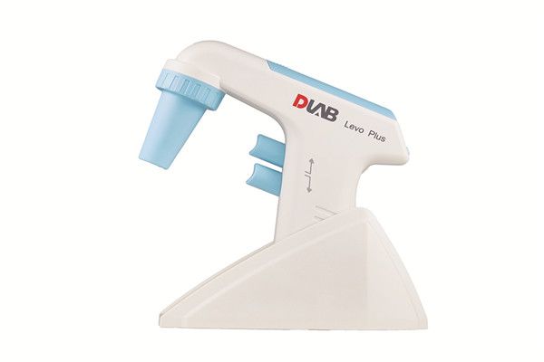 枪 查看大图 品牌: 大龙 仪器种类: 单道移液器 自动程度: 电动移液器